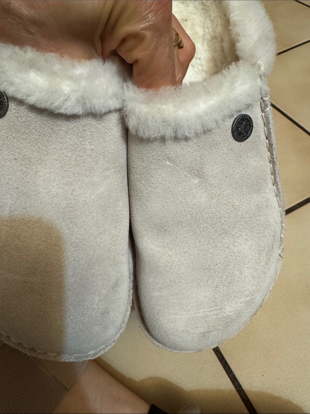 Birkenstock Cream with genuine Shearling Slippers - Picture 6 of 6